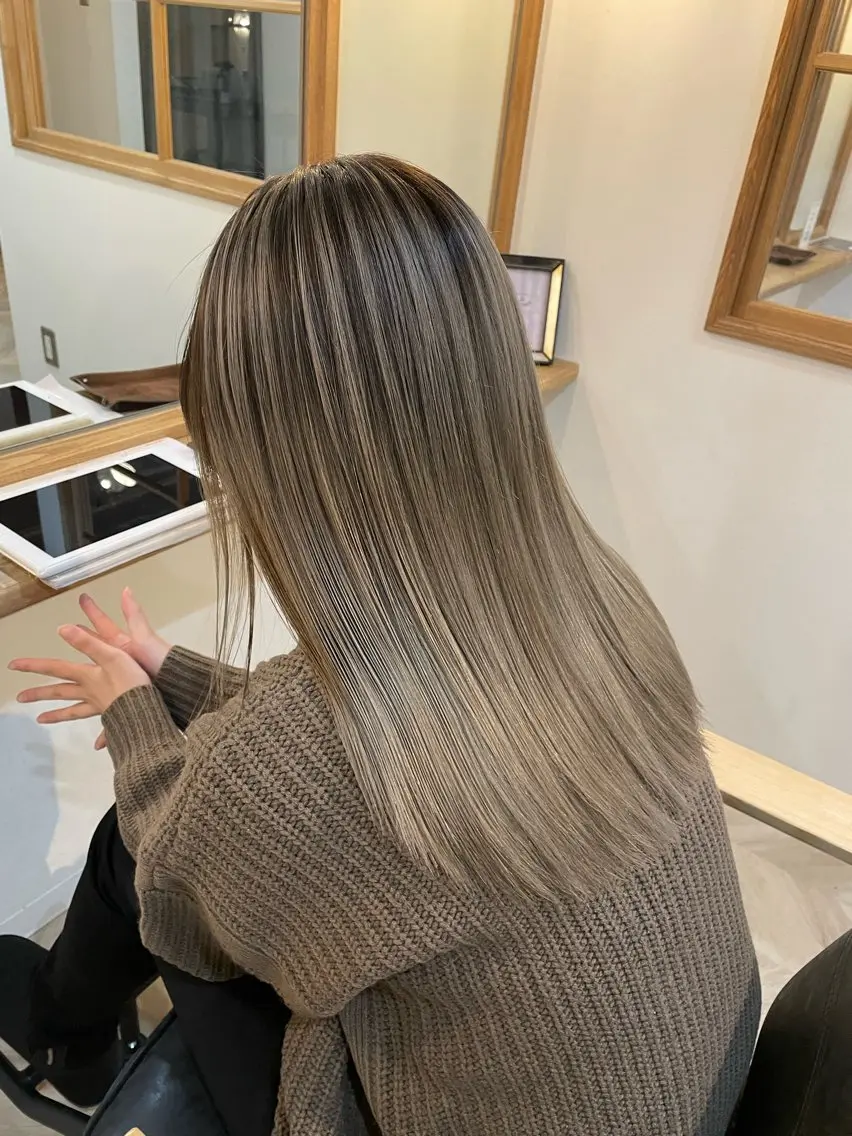 セミロング カラー Matsubara asuka  ☪︎のヘアスタイル
