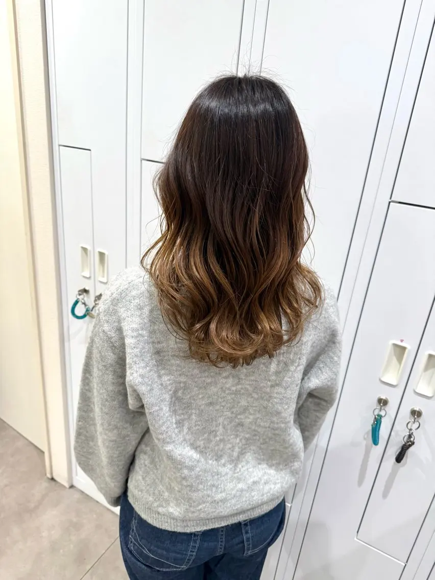 セミロング ヘアカラー 松平 拓巳のヘアスタイル