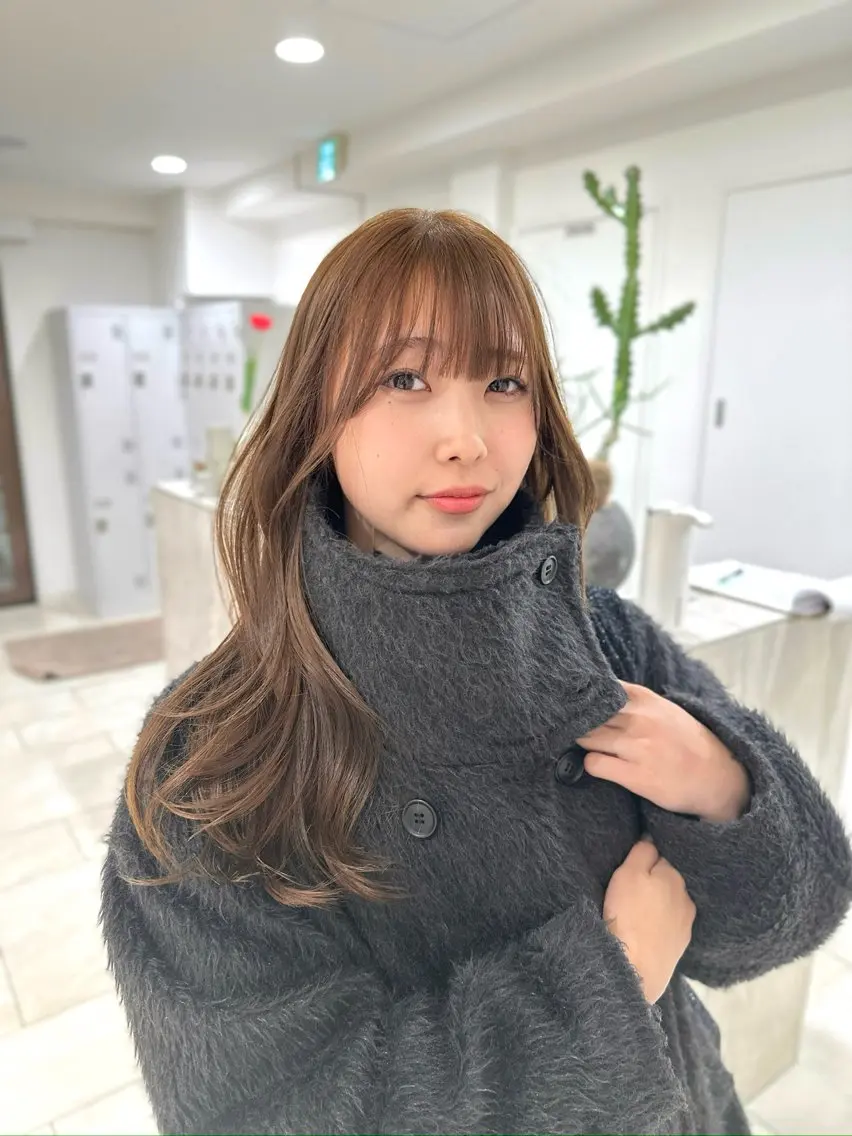 ロング 山下 凪澄のヘアスタイル