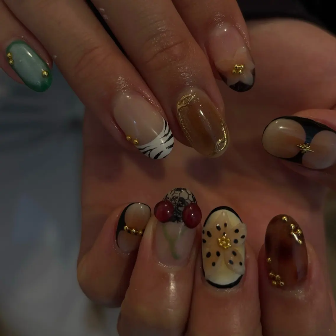 ネイル ハンドネイル フットネイル yuri / 個性派nailのネイルデザイン