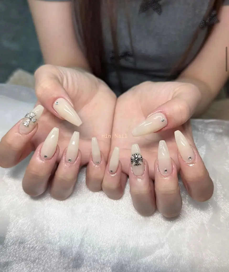 ネイル ハンドネイル Hin Nail 日本橋店のネイルデザイン