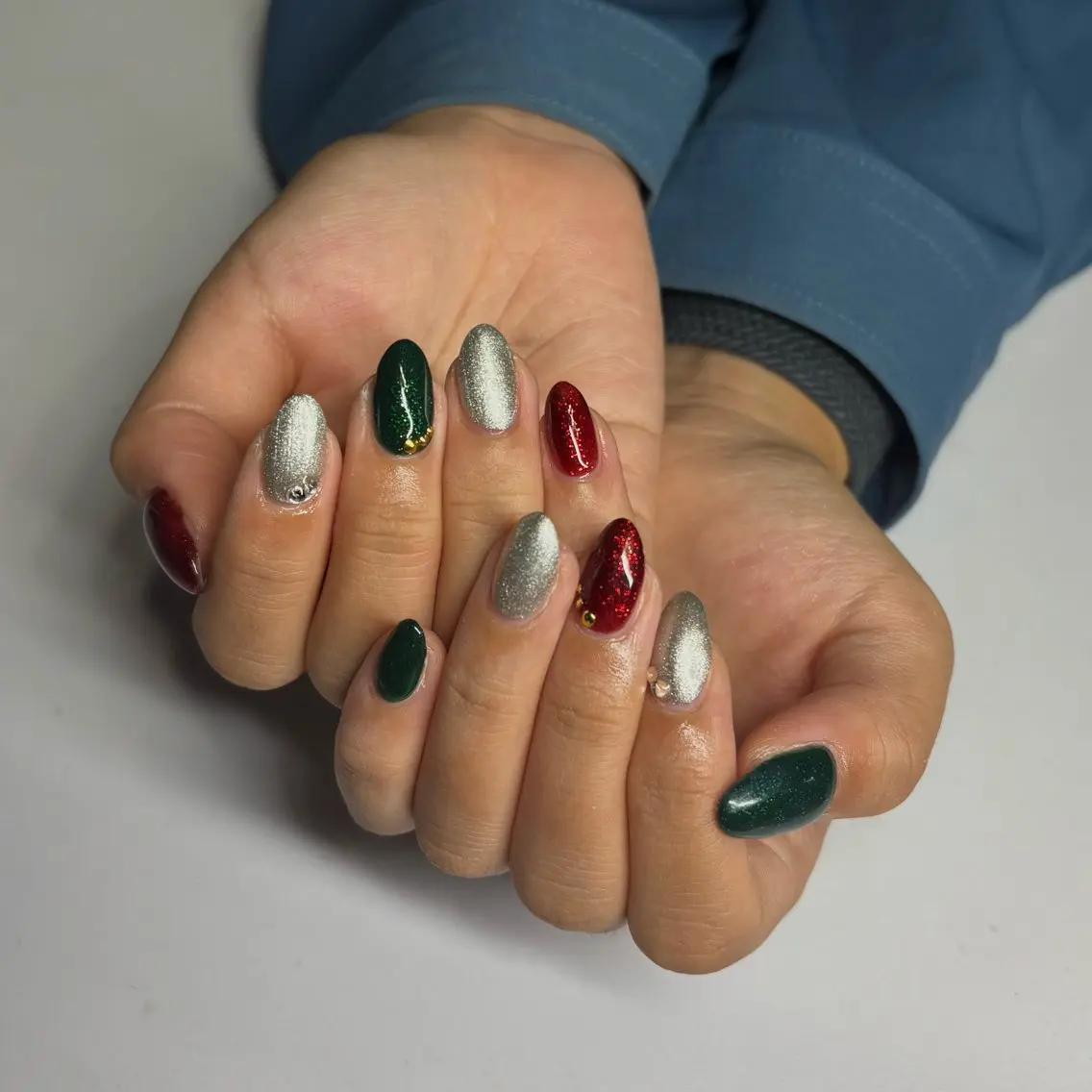 ネイル 冬ネイル クリスマス IROHA NAIL 長谷川唯惺のネイルデザイン