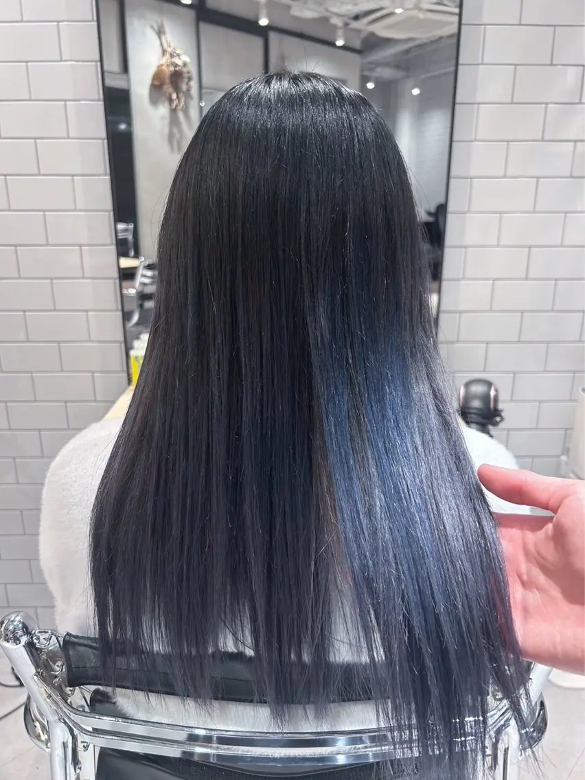 ロング カラー 佐野 えり奈のヘアスタイル