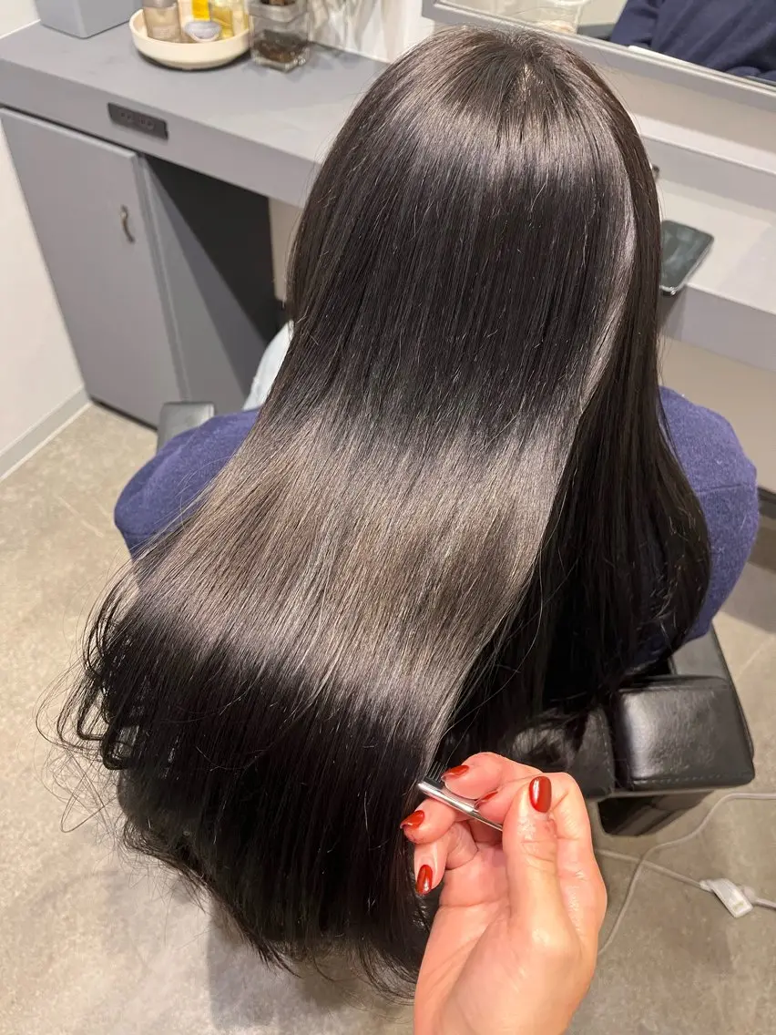 ロング カラー パーマ 髪質改善 カット ヘアカラー 縮毛矯正 トリートメント 堀越 エリのヘアスタイル