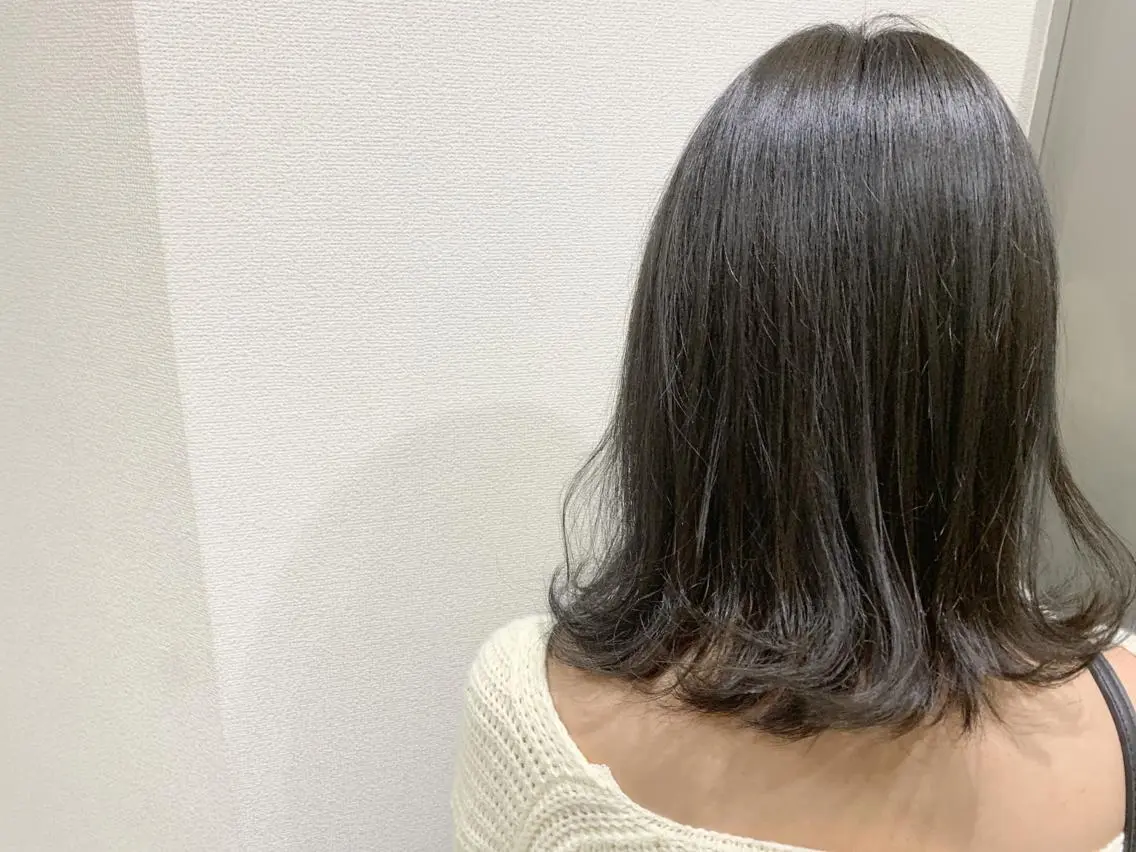 ミディアム カラー ダークグレー ダークグレージュ グレージュ stylist Yukieのヘアスタイル