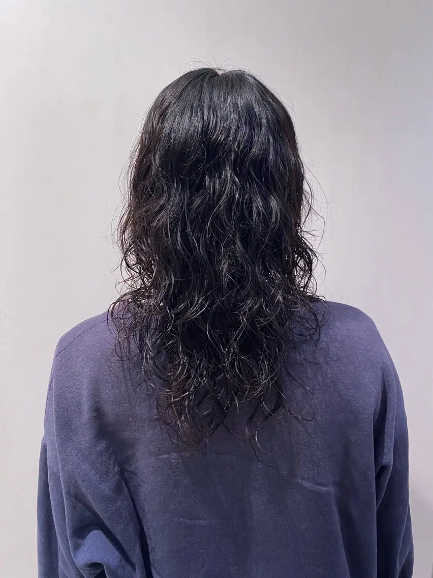 ミディアム パーマ ミディアムパーマ ウルフカット パーマ トリートメント stair:case 🌱Fuka🌱🦖のヘアスタイル