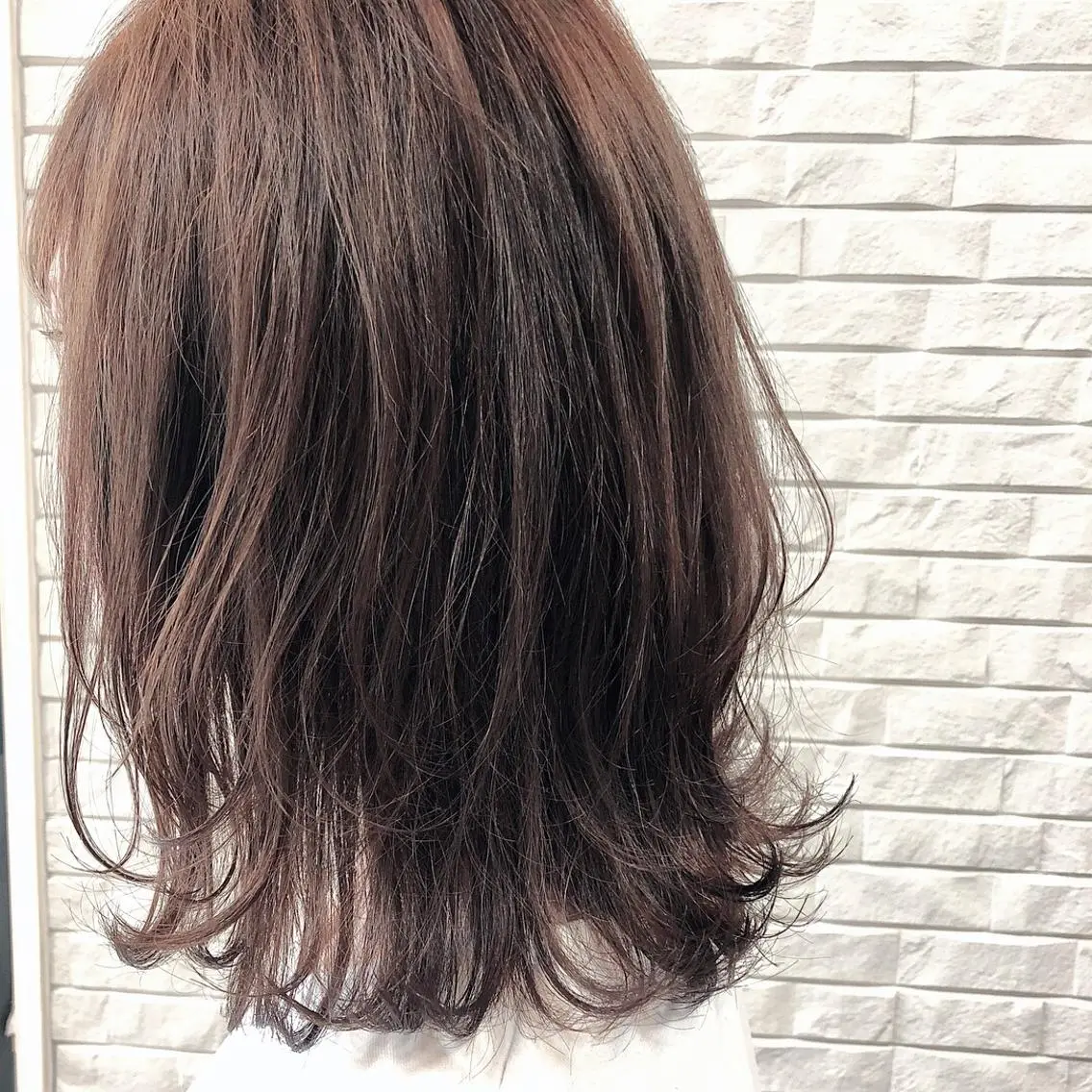セミロング カラー 伊藤 さやかのヘアスタイル