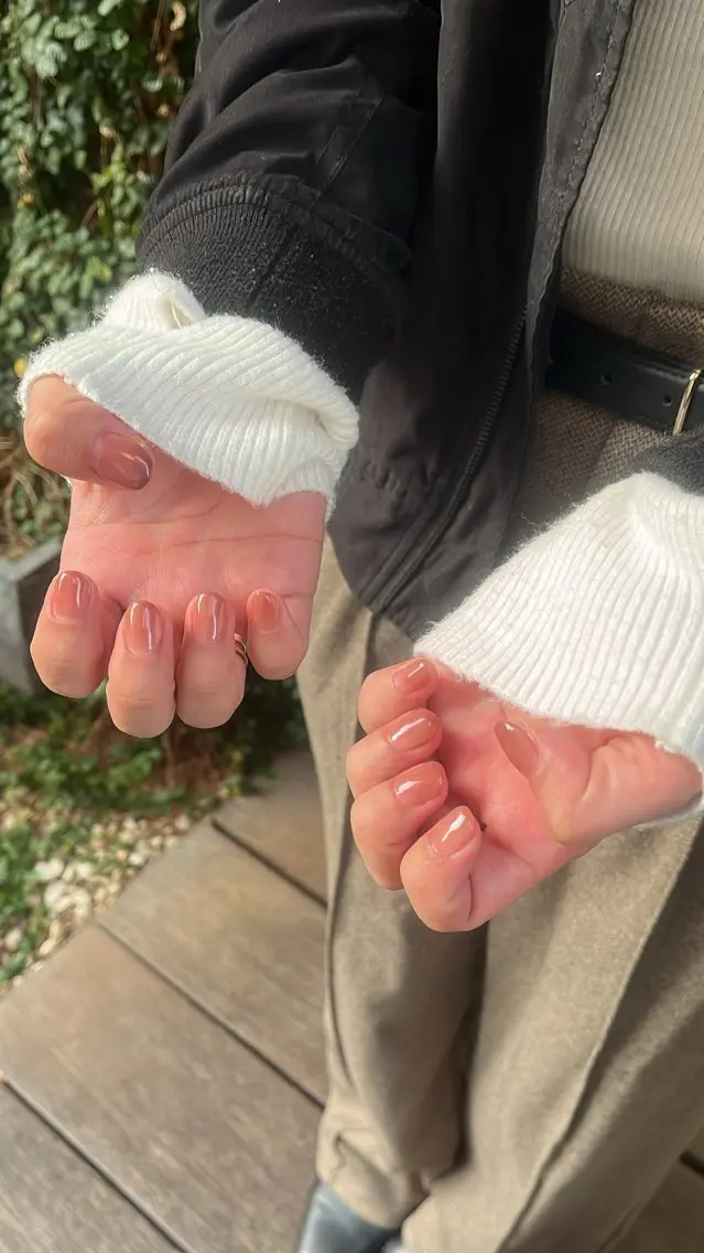ネイル ニュアンスネイル シンプルネイル ハンドネイル SAKU nail 作島茜のネイルデザイン