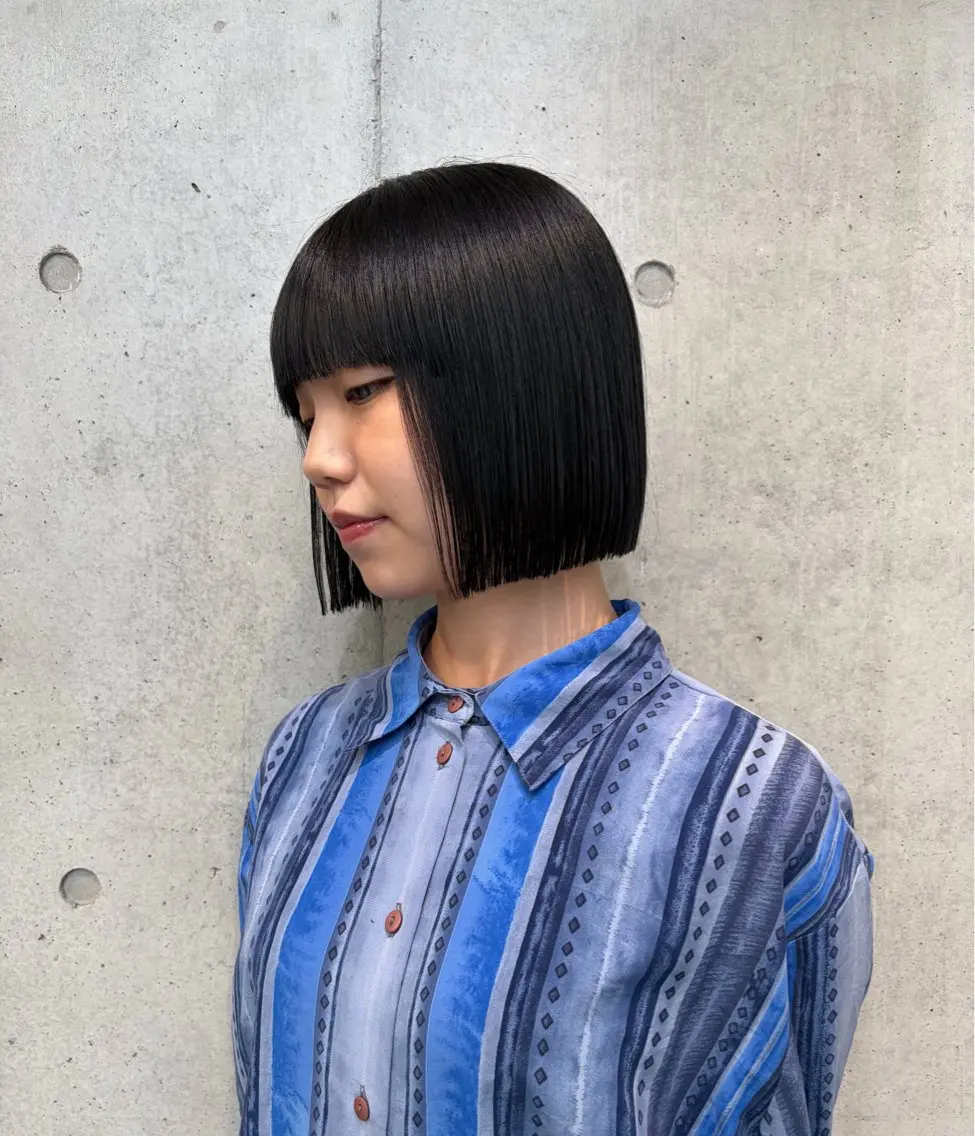 ショート カラー ヘアアレンジ カット ヘアカラー 縮毛矯正 トリートメント ボブ艶モテカラー🫧 カリンのヘアスタイル