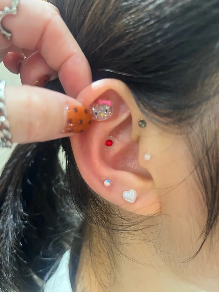 その他 ハイトーンカラー🩵 耳ツボジュエリー👂のその他イメージ