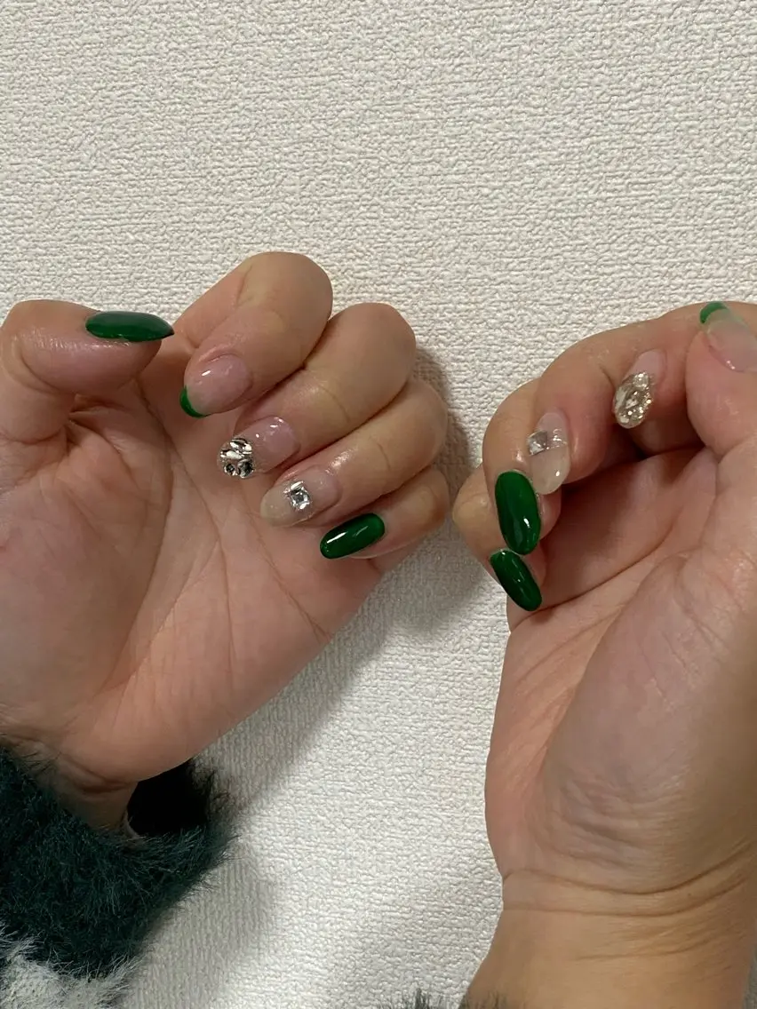 ネイル キラキラネイル 自宅サロン FeelFreeのマツエク・マツパデザイン