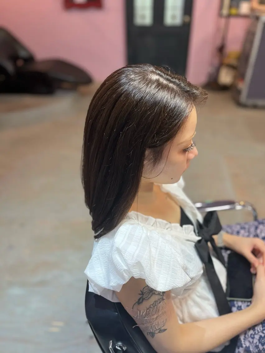 セミロング カラー グレージュ ヘアカラー 藤野 海翔のヘアスタイル