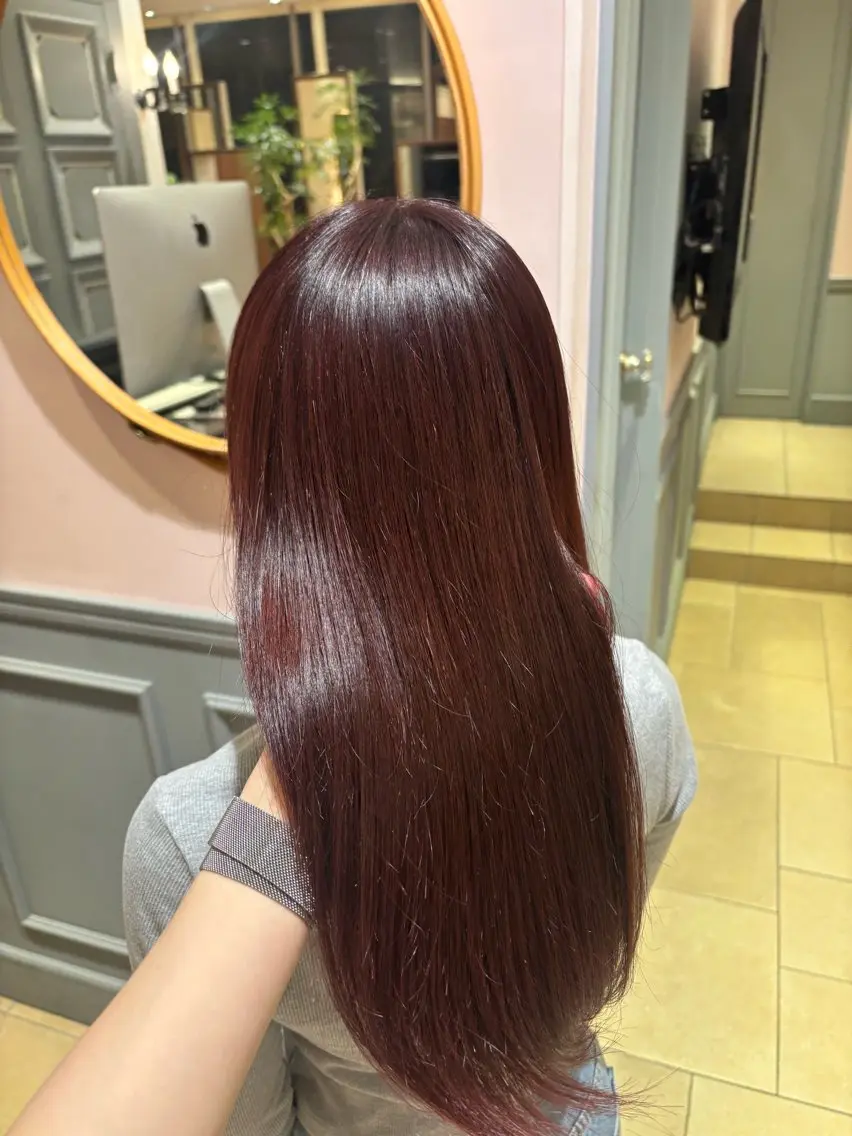 セミロング 小西 莉央のヘアスタイル
