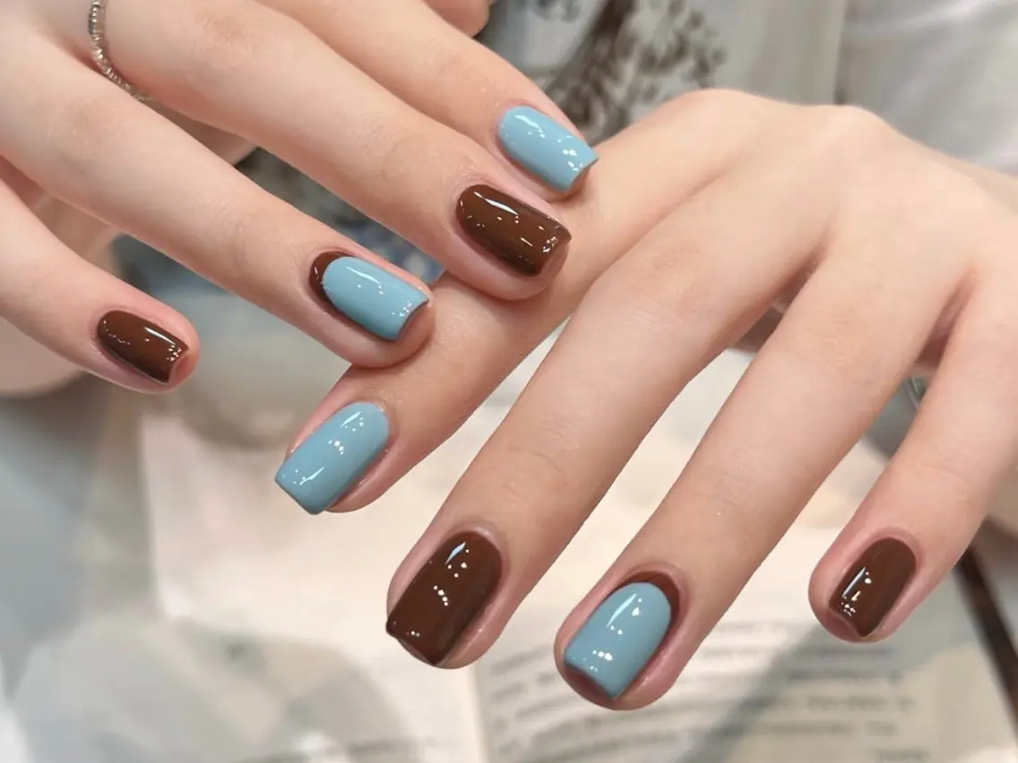 ネイル ブラウン フットネイル フレンチネイル グラデーション 氷ネイル・うるうるネイル ハンドネイル Mixx Nail_ Studioのネイルデザイン