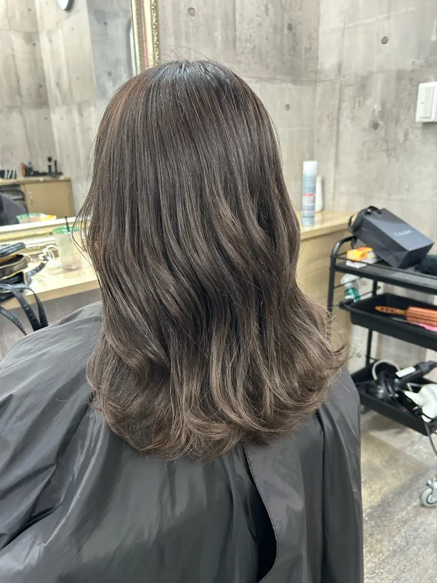 ミディアム カット ヘアカラー トリートメント sunny side 大名　りょう👸🏼のヘアスタイル