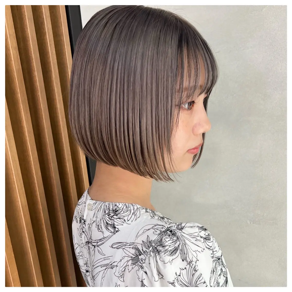 ショート カラー ハイトーンカラー ボブ カット ヘアカラー トリートメント ショート・ハイトーン ズーキーのヘアスタイル