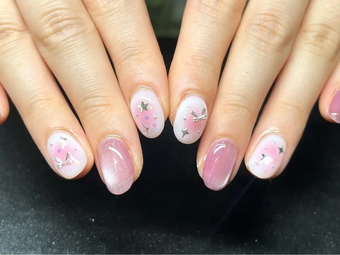 ネイル チークネイル ハンドネイル Chika .のネイルデザイン