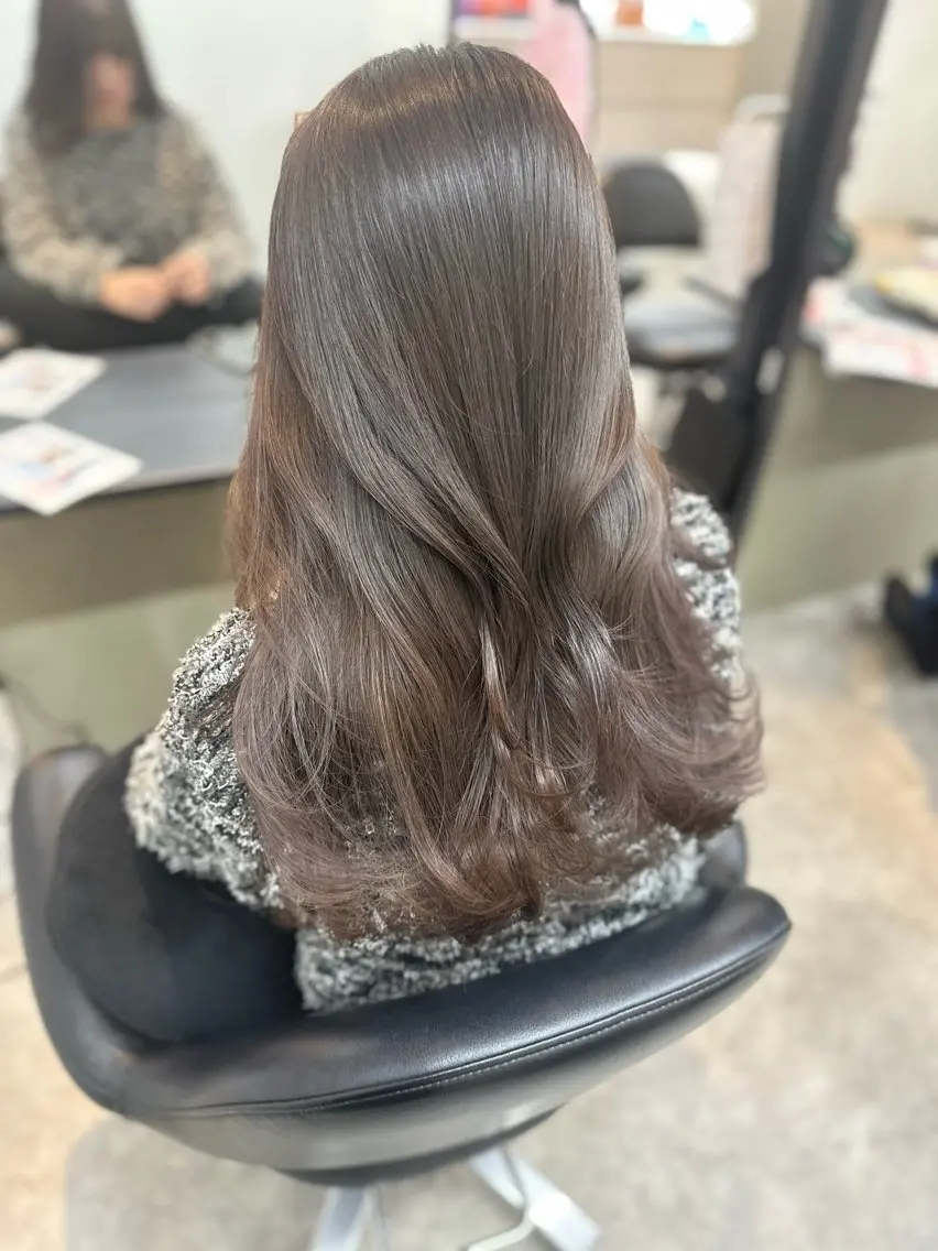 ロング カラー グレージュ カット ヘアカラー トリートメント 韓国ヘア*.+ﾟ 伊藤美奈穂のヘアスタイル
