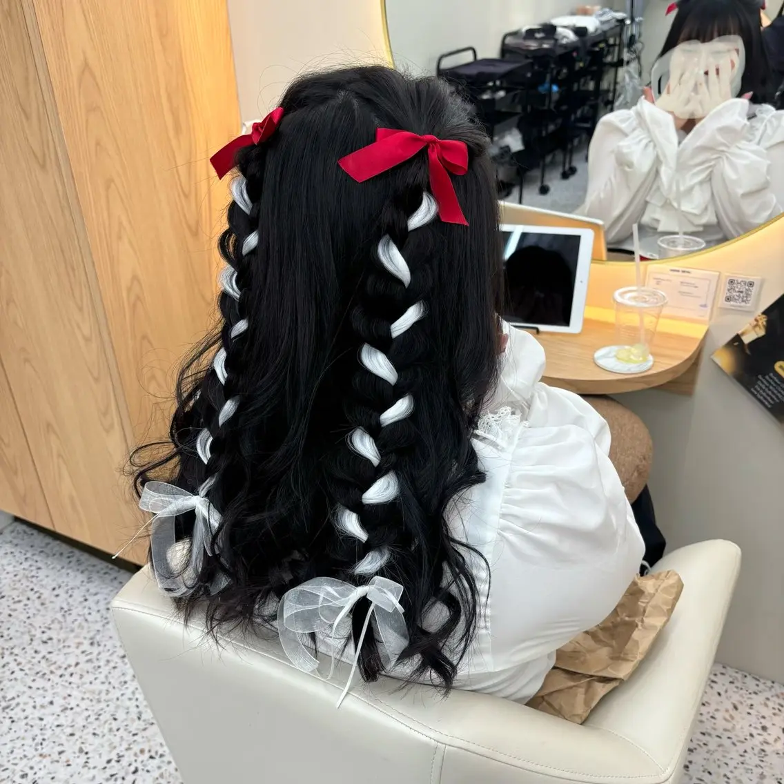 ロング エクステ ヘアセット 髙落 香帆のヘアスタイル