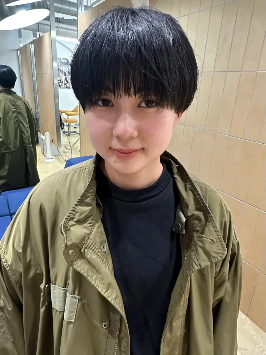 ショート 村岡 桃果のヘアスタイル