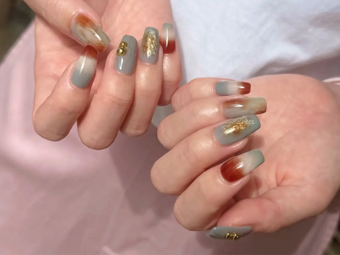 ネイル クリアネイル フラッシュネイル フラッシュマグ フレンチネイル マグネットネイル Luana nailのネイルデザイン