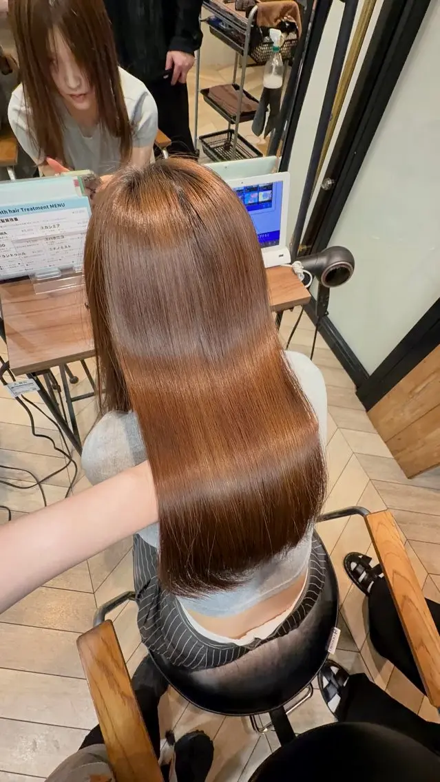 ロング 窪田 茉栞呂のヘアスタイル