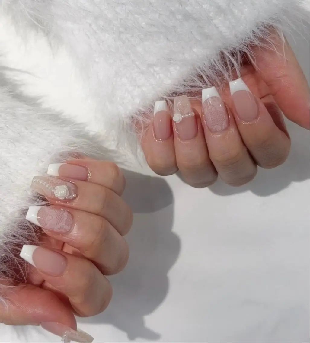 ネイル オーロラネイル べっ甲ネイル チークネイル 成人式 長さ出し ハンドネイル ハンドケア For you. Nail Salonのネイルデザイン