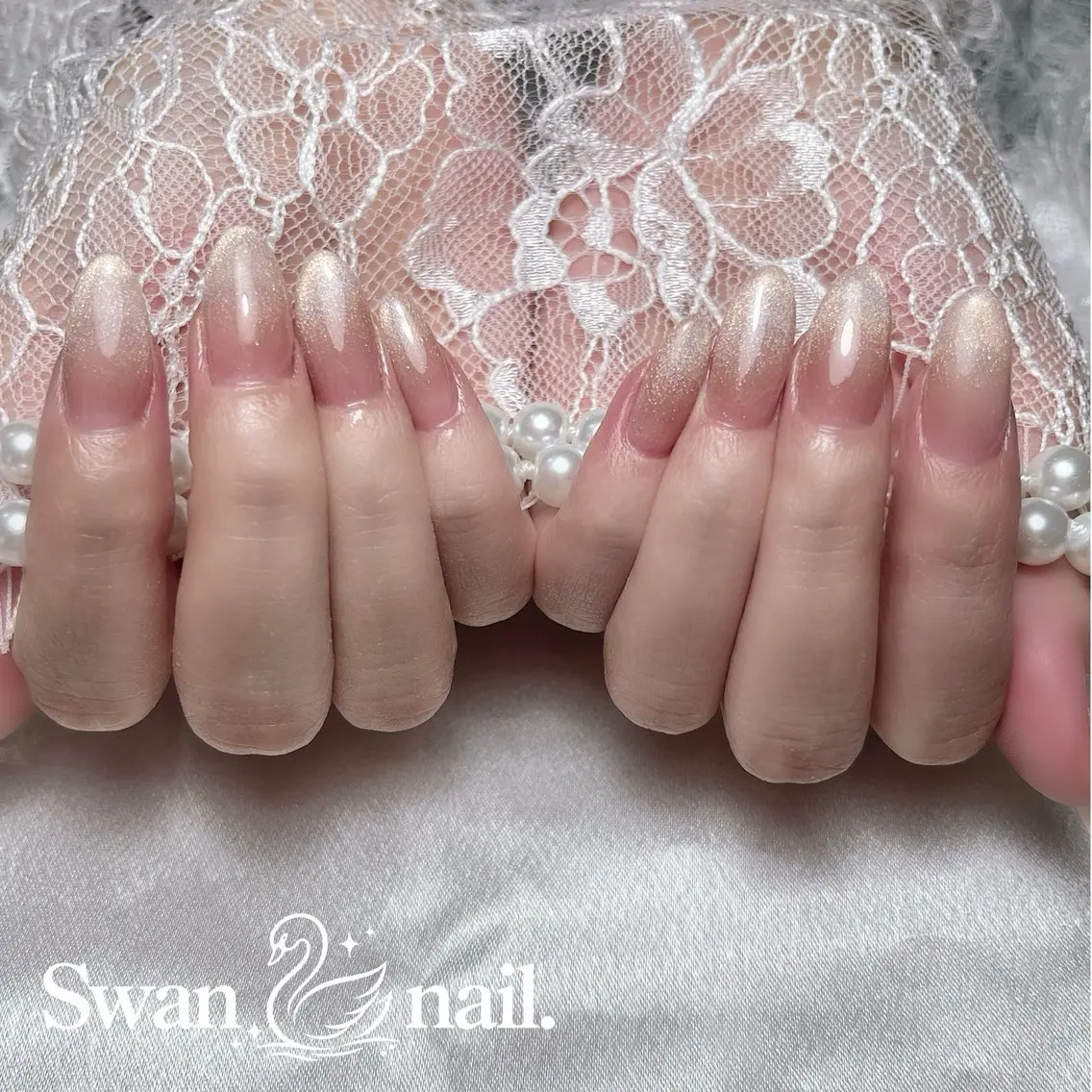 ネイル グラデーション ロングネイル マグネットネイル ハンドネイル Swan Nailのネイルデザイン
