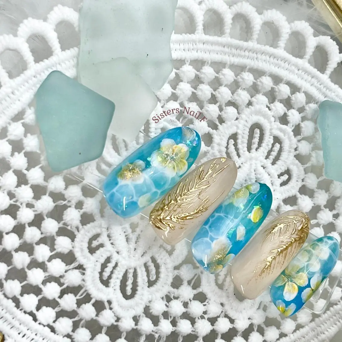 ネイル アートネイル フラワーネイル ジェルネイル ゴールド グラデーション sisters nail.fのネイルデザイン