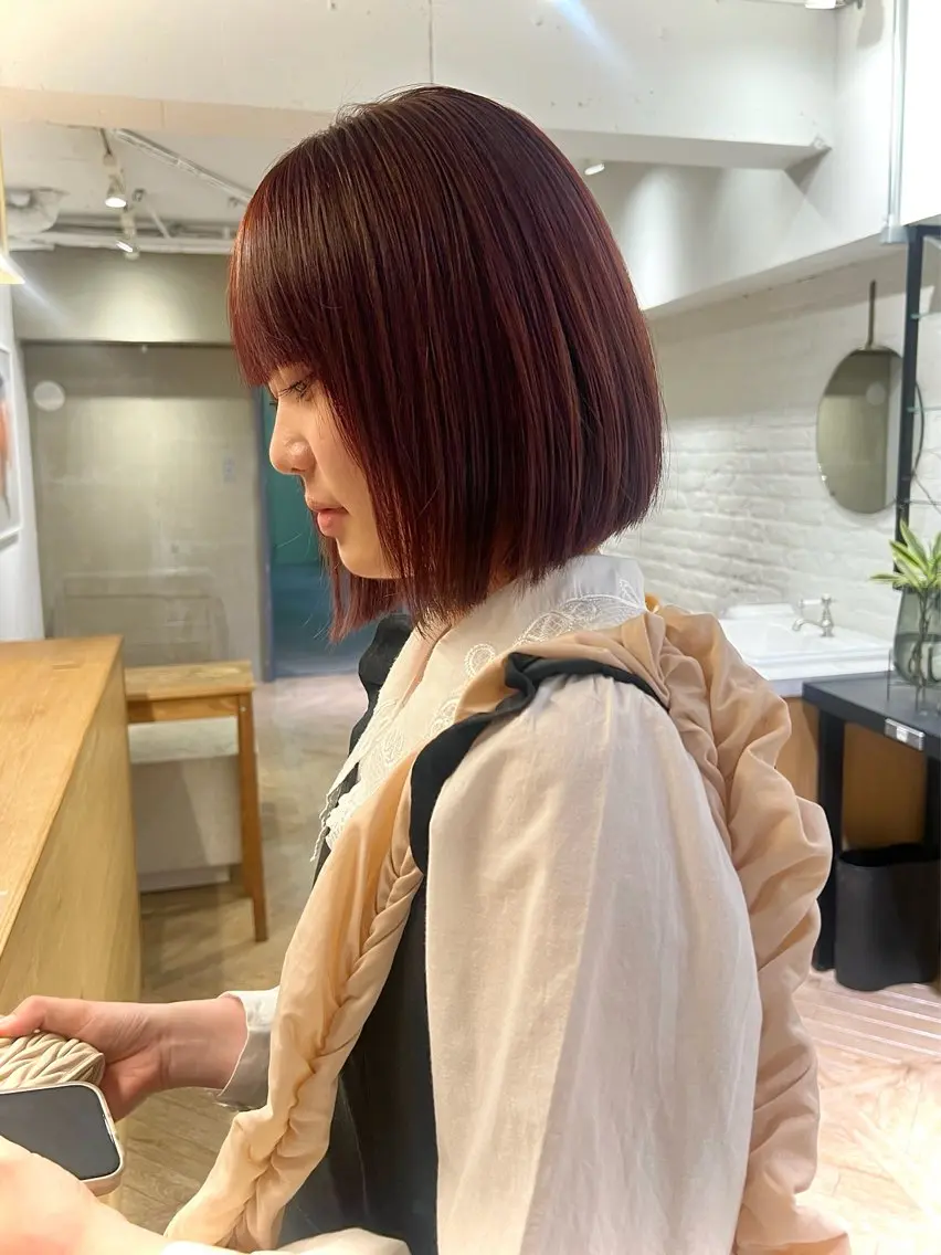 ショート ボブ 似合わせレイヤー ＆縮毛矯正のヘアスタイル