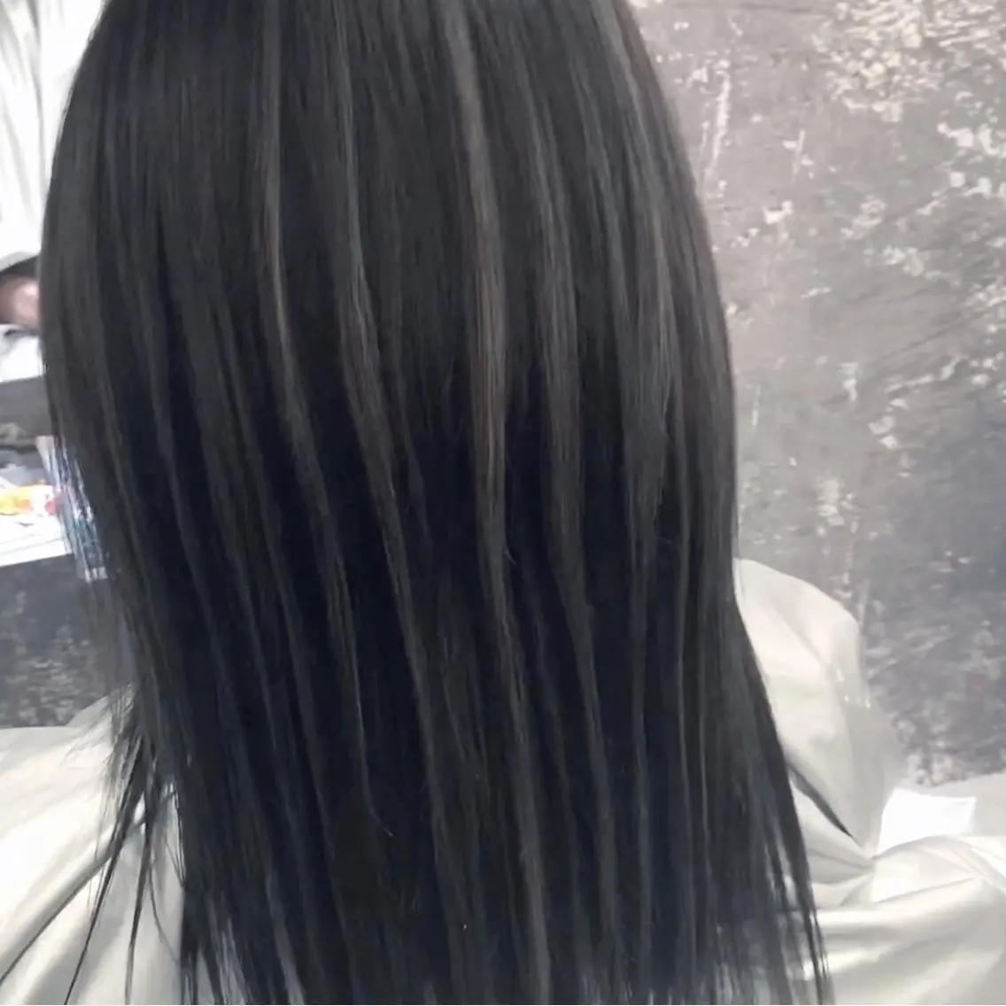 ミディアム カラー ヘアアレンジ ショートボブ シールエクステ バレイヤージュ ブリーチ デザインカラー アンドウ ユウ/ レイヤーカット/韓国のヘアスタイル