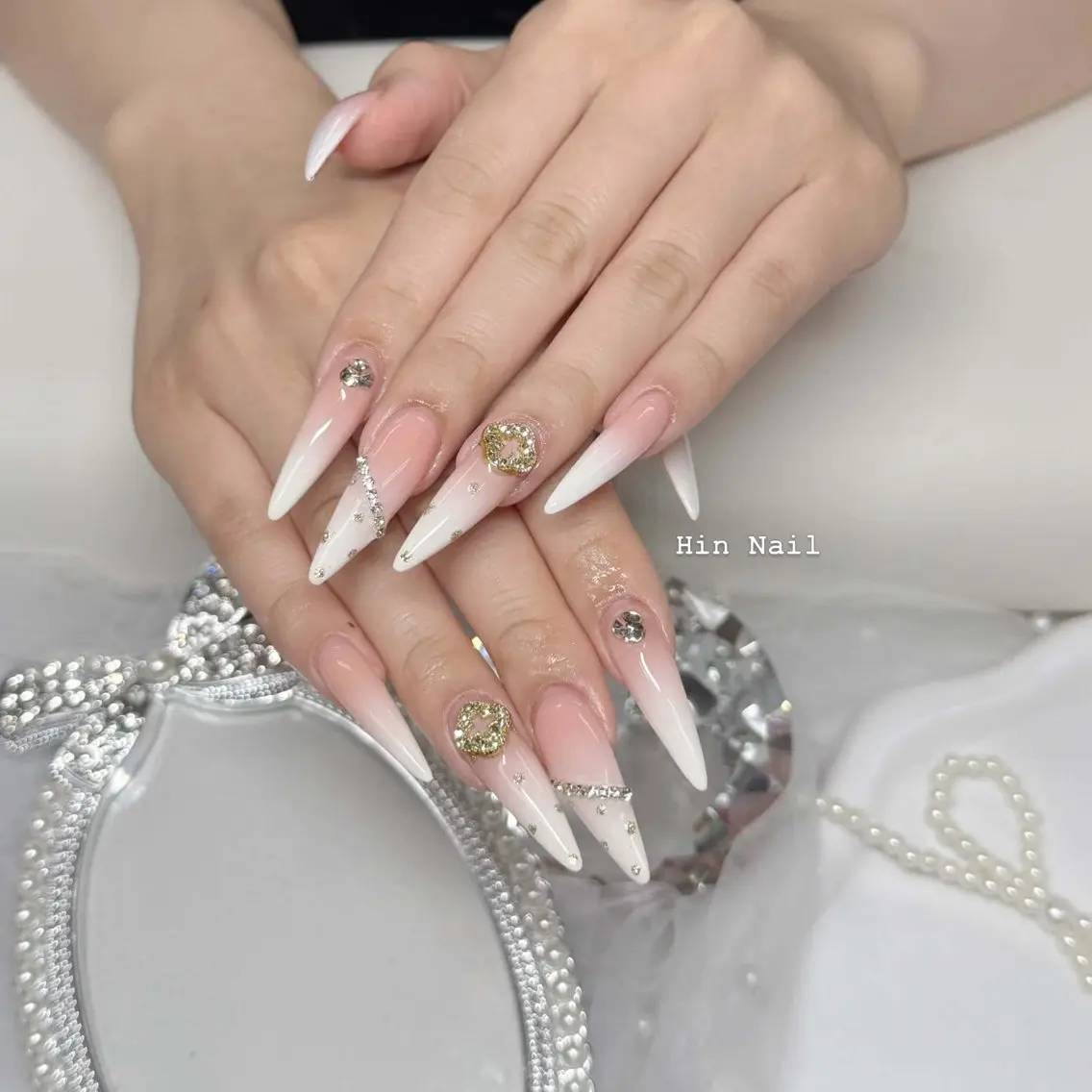 ネイル ハンドネイル HIN NAILのネイルデザイン