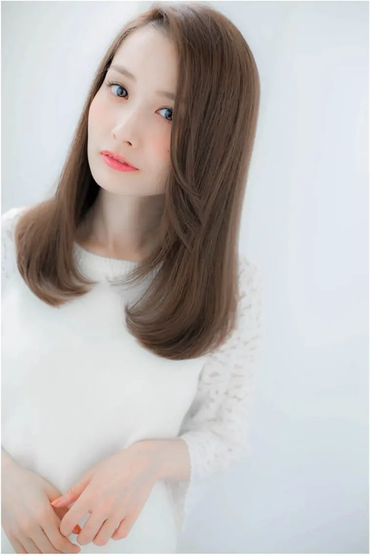 セミロング 山本美月♥️艶カラー 🦄暖色カラー♥️のヘアスタイル