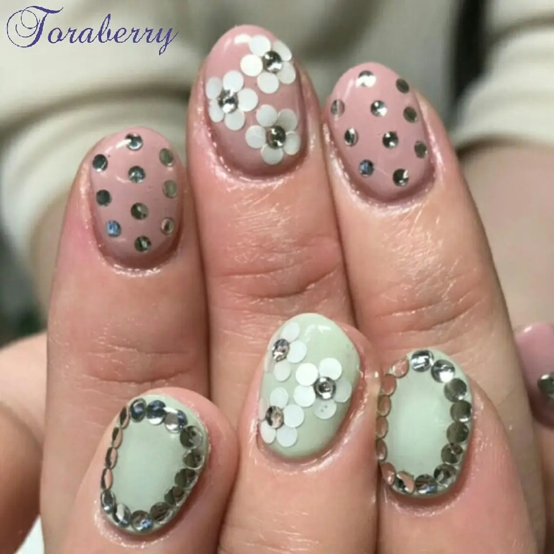 ネイル ハンドネイル ネイリスト なつみのネイルデザイン