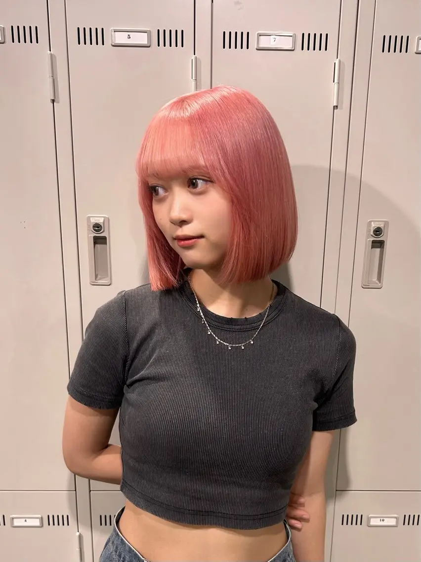 ショート カラー ベージュカラー ハイトーンカラー ピンクカラー ピンクベージュ ボブ 【縮毛矯正ブリーチ】 MANATO🌈のヘアスタイル