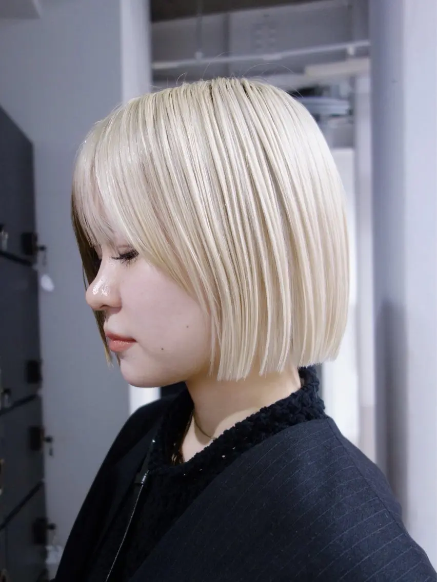 ショート カラー レイヤーカット sauのヘアスタイル