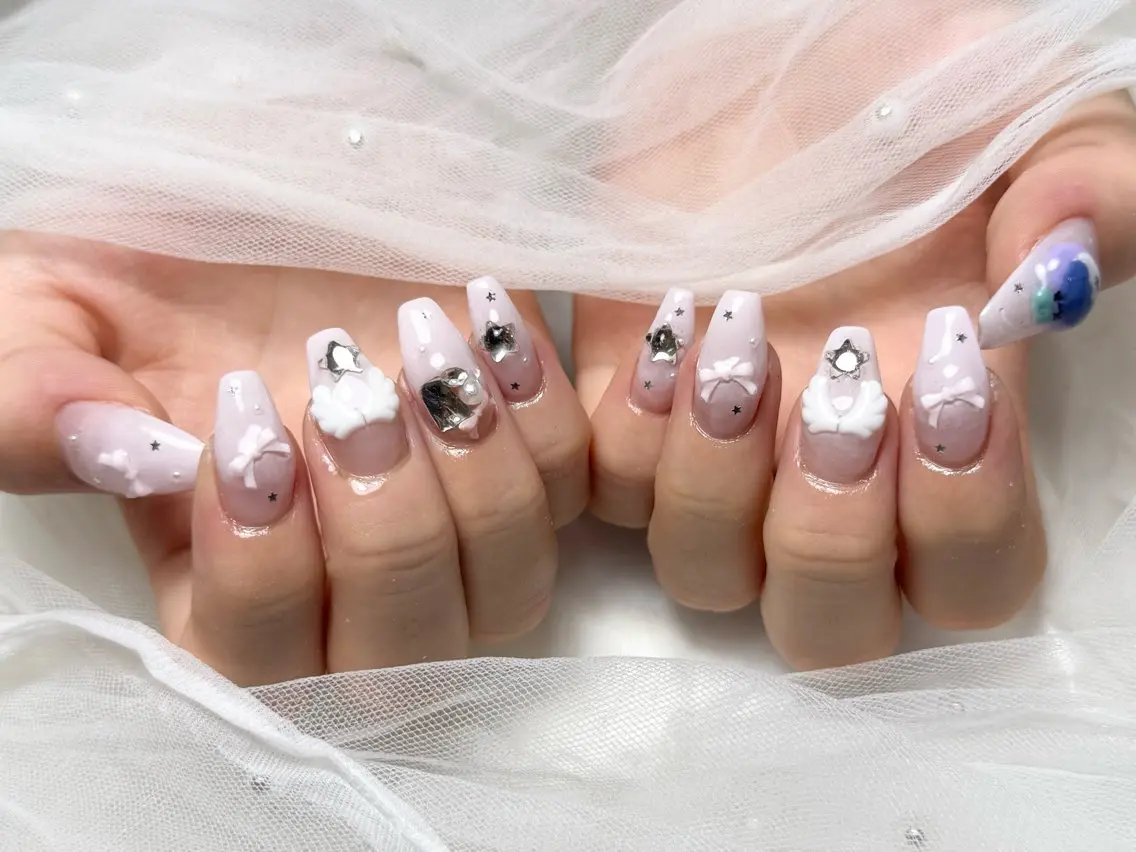 ネイル ハンドネイル Roi〈ロワ〉 Minakoのネイルデザイン