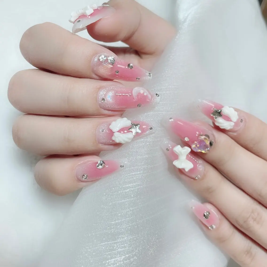 ネイル 持ち込み Amina nail salonのネイルデザイン