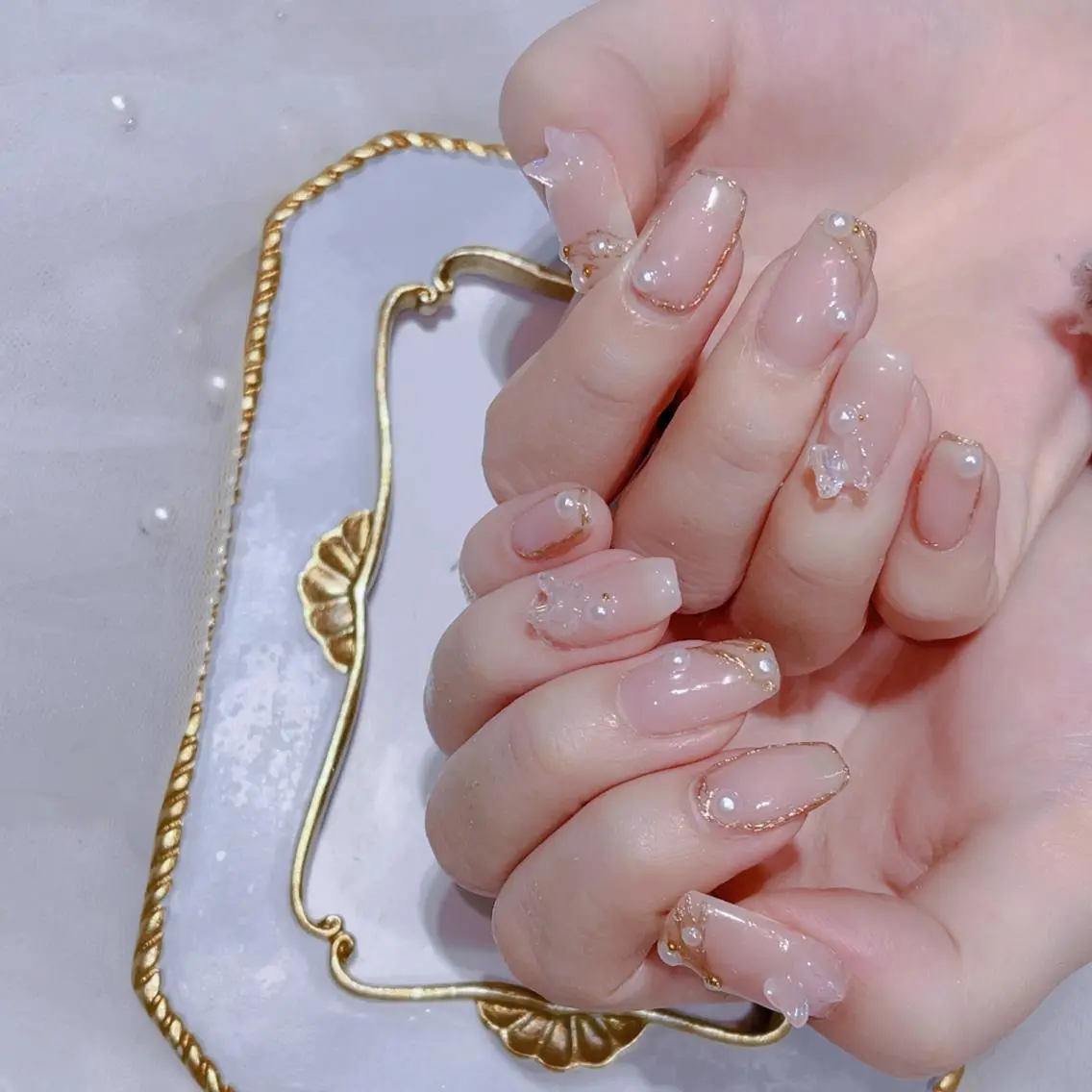 ネイル ハンドネイル Queens ciciのネイルデザイン