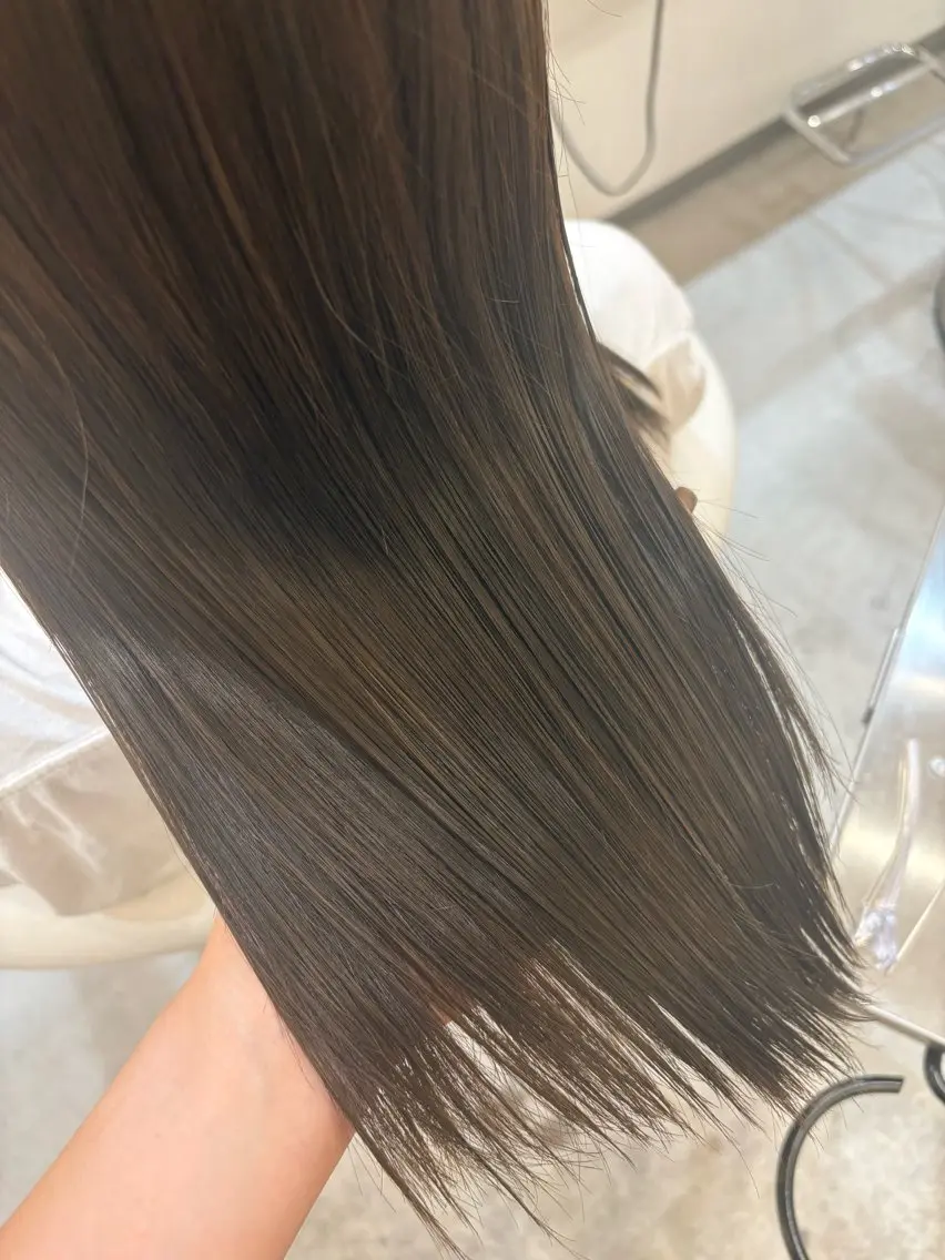 ミディアム カラー 透明感カラー 加賀谷 乙葉のヘアスタイル