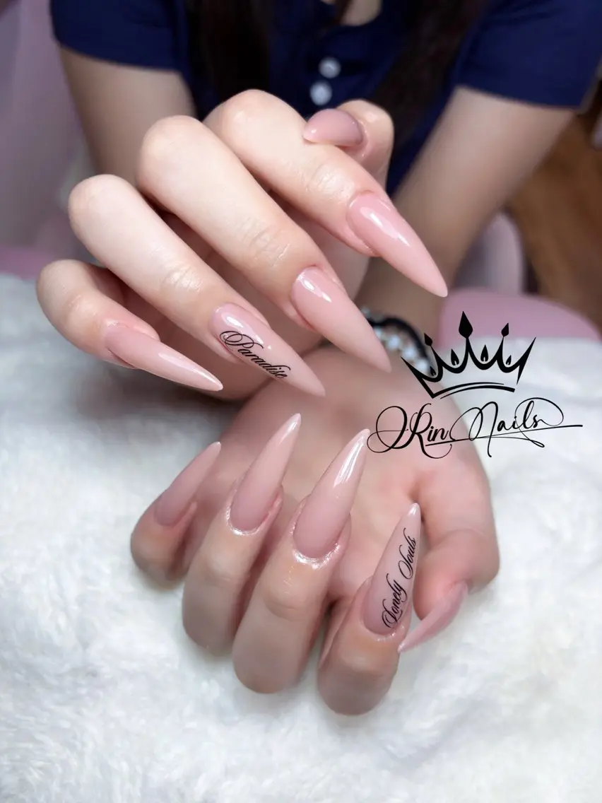 ネイル Rin.nails ネイルサロンのネイルデザイン
