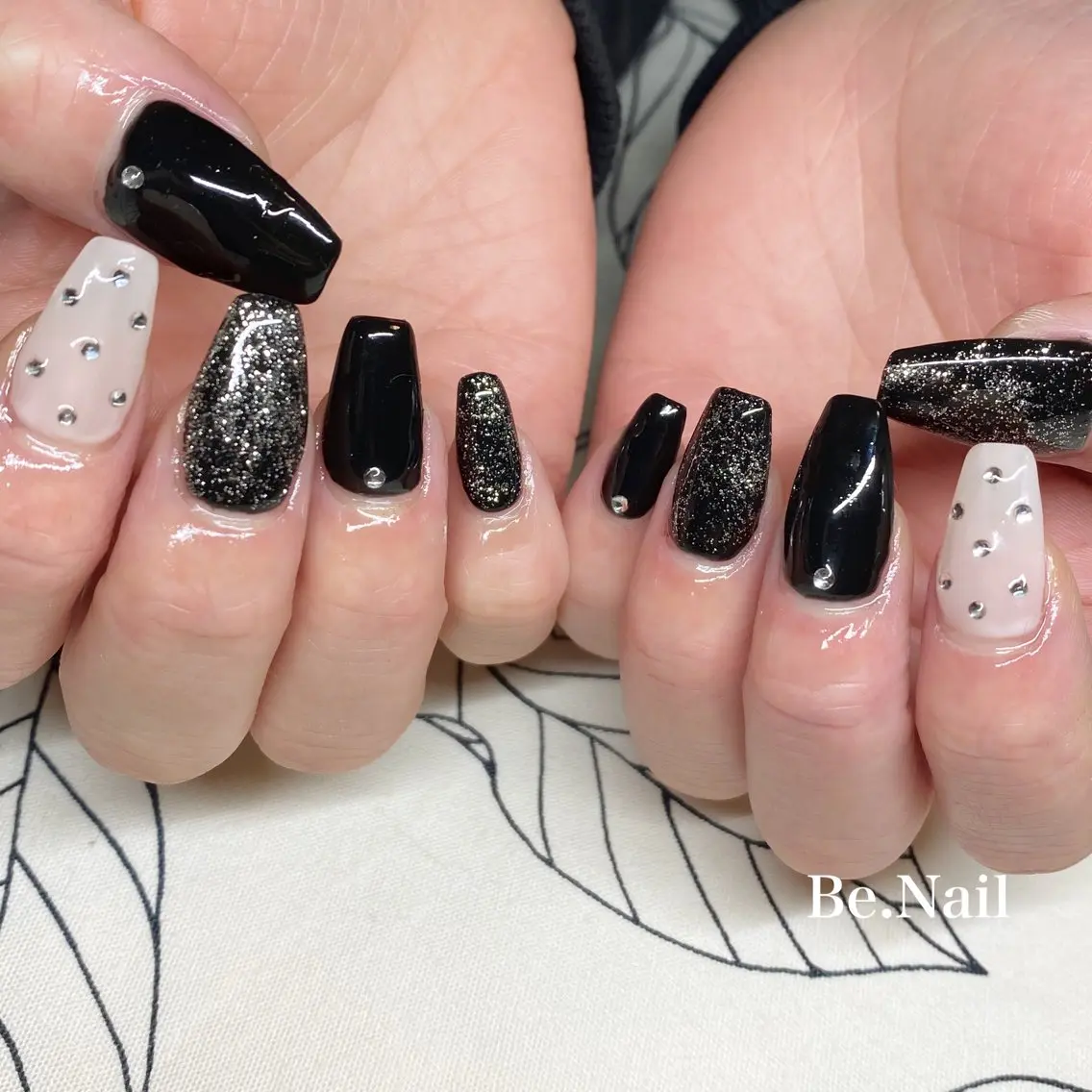 ネイル ジェルネイル シンプルネイル Be. Nailのネイルデザイン