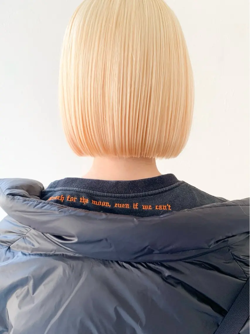 ショート カラー ブリーチ 抜きっぱなしブロンド ボブ カット ヘアカラー トリートメント Lit. RINAのヘアスタイル