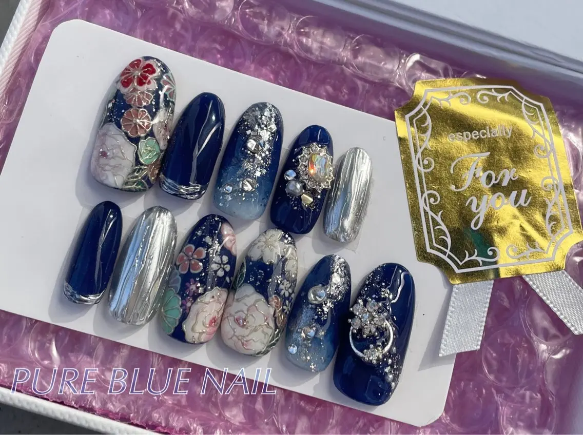 ネイル PURE BLUE NAILのネイルデザイン