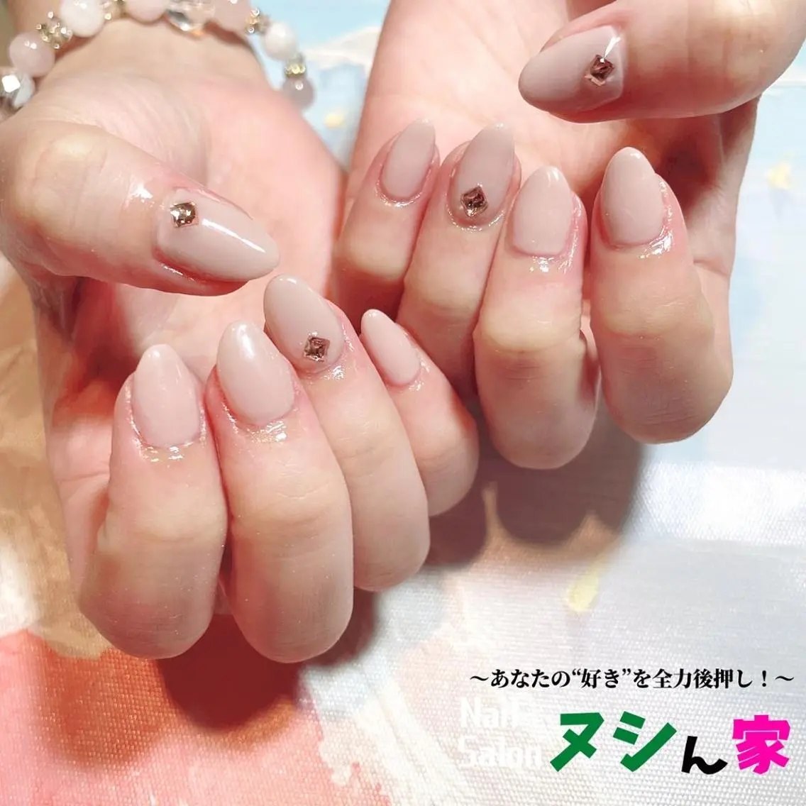 ネイル ストーンネイル ハンドネイル Nail ヌシん家 AKANEのネイルデザイン