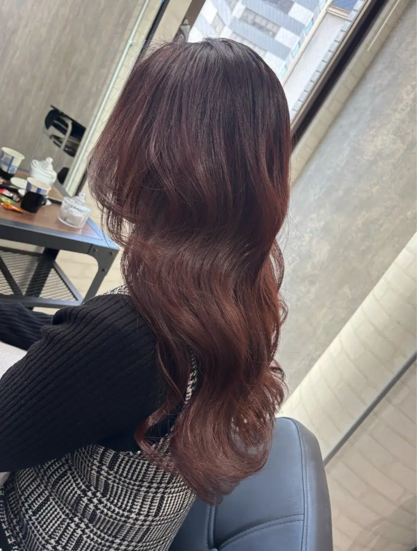 ロング カラー ヘアアレンジ カット ヘアカラー トリートメント kei🤎ベージュ /透明感カラー/博多のヘアスタイル