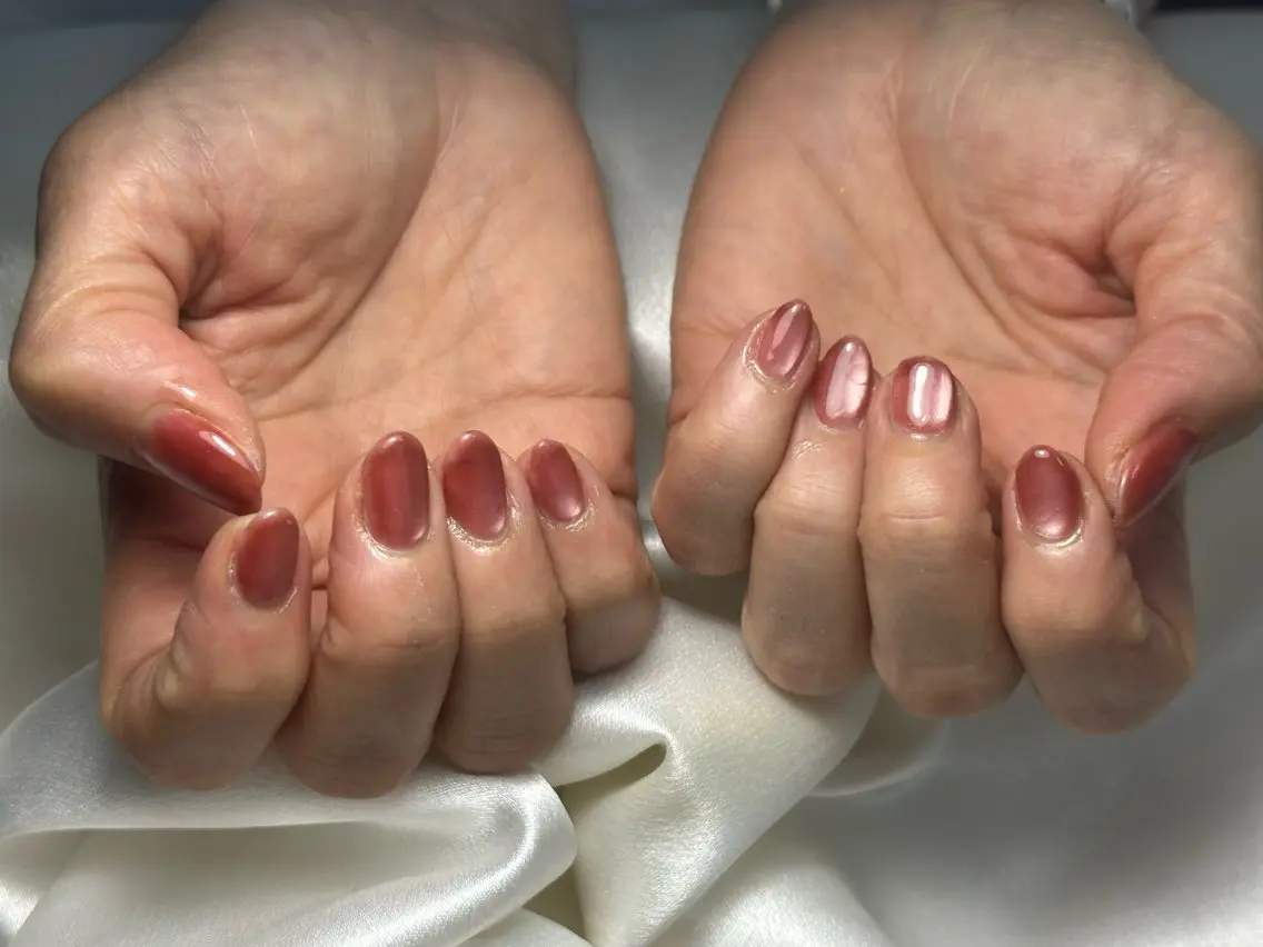 ネイル オーロラネイル フットネイル フレンチネイル ジェルネイル マグネットネイル ハンドネイル kiki nail たまプラーザのネイルデザイン