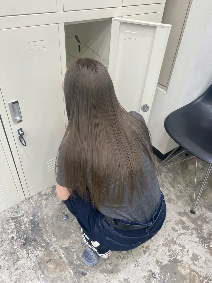 カラー 𝗮𝘆𝘂𝗺𝗶 ワンカラー🎀のヘアスタイル