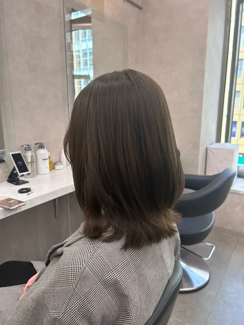 セミロング カラー パーマ ヘアアレンジ メンズ キッズ ヘアカラー トリートメント ヘアセット ブリーチなしカラー/ ブラウン/レイヤーのヘアスタイル