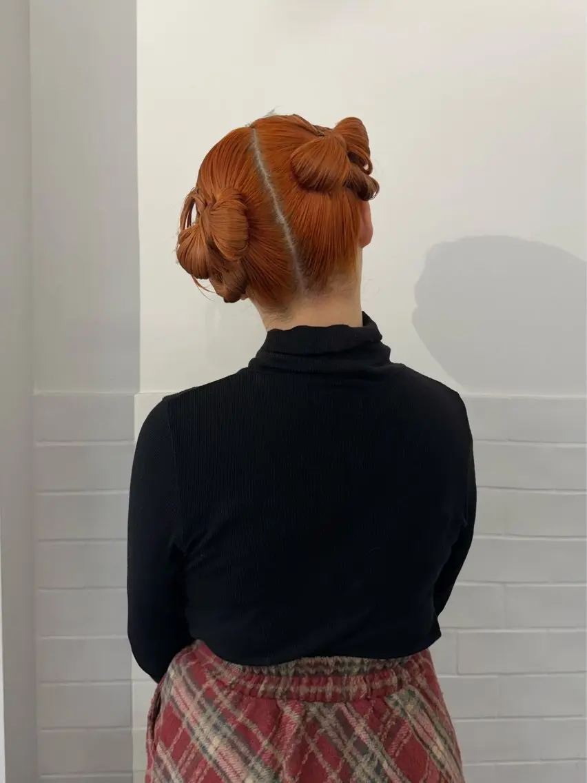 ミディアム カラー ヘアアレンジ ヘアセット mina 🌷のヘアスタイル